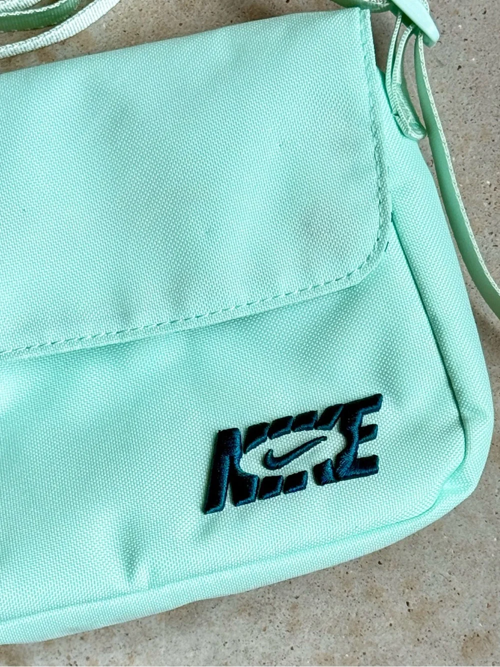 NIKE Mint Green Crossbody Sporty Bag Adjustable Nylon Strap Mid Size